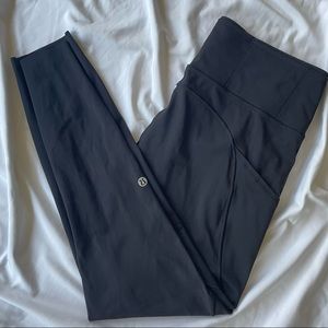 black lululemon leggings